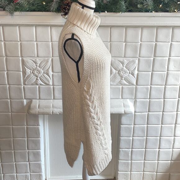 Eleven Six Sleeveless Cable Knit Turtleneck Sweater Sleeveless Retails $328 - Picture 4 of 7